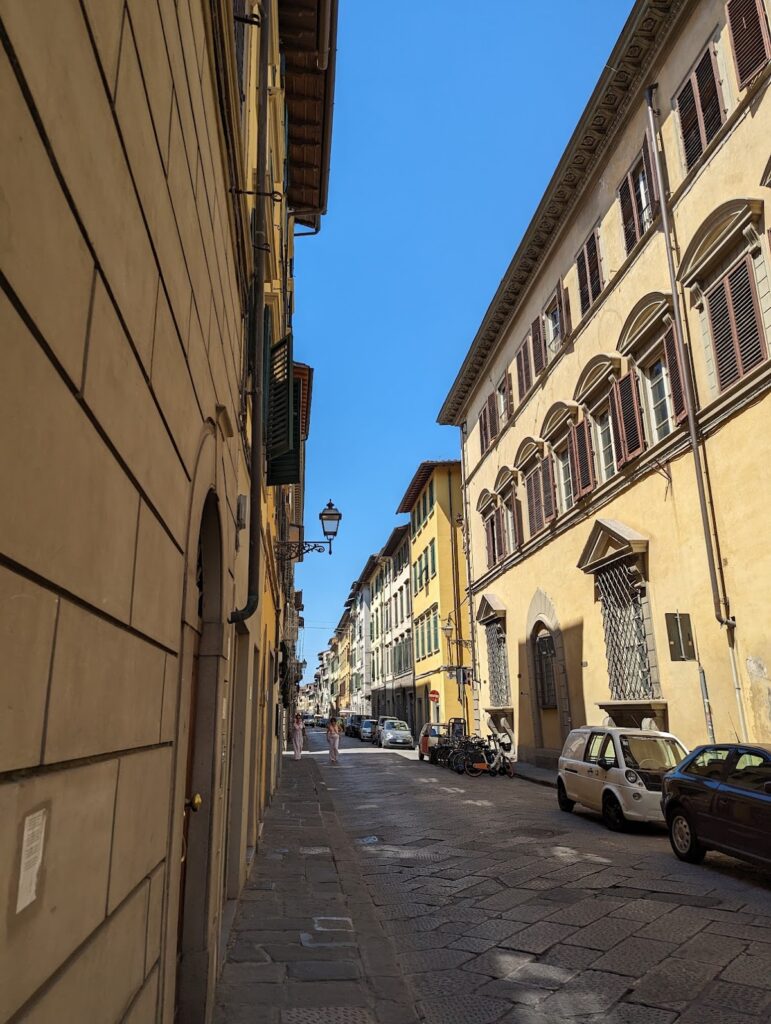 Palazzo Vivarelli Colonna: A Historic Palace and Garden in Florence 2 Palazzo Vivarelli Colonna