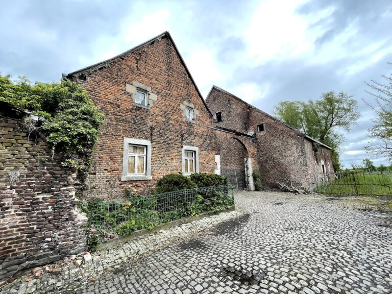 Château de Méan: An Early-Eighteenth-Century Pleasure Château in Belgium