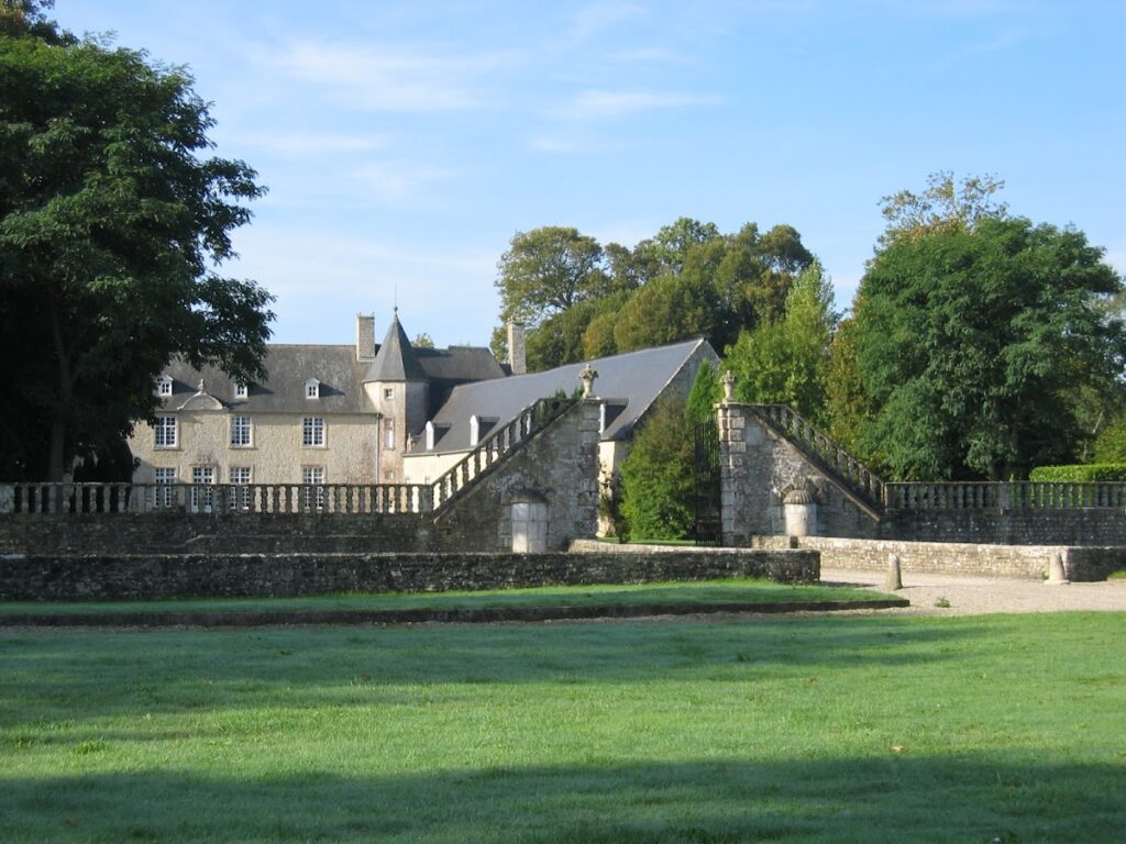 Château de Plain-Marais: A Fortified Residence in Normandy 2 Château de Plain-Marais
