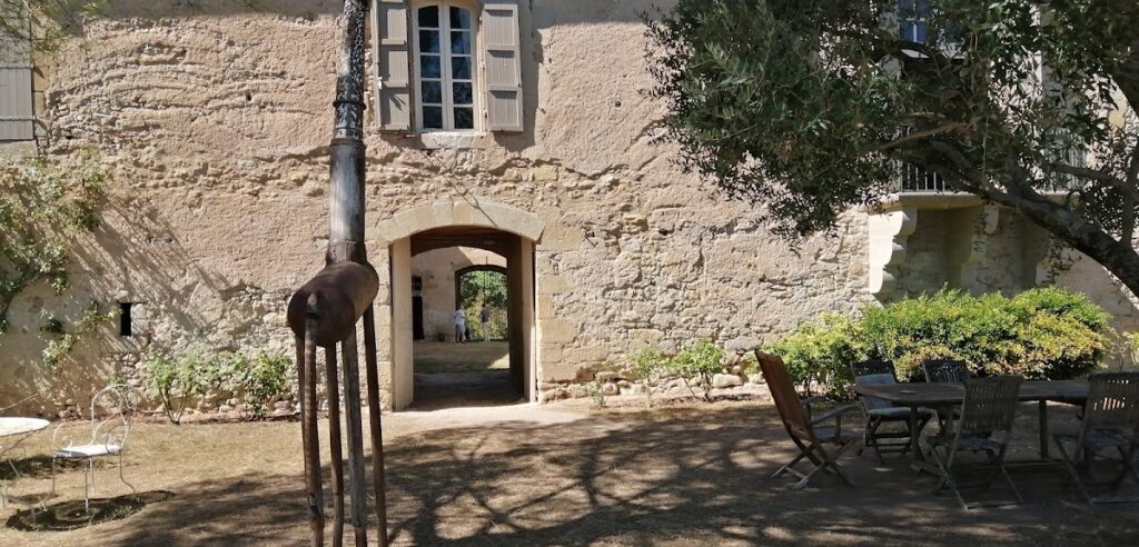 Château d’Aguts: A Former Medieval Fortress and Seigneurial Residence in France 1 Château d'Aguts