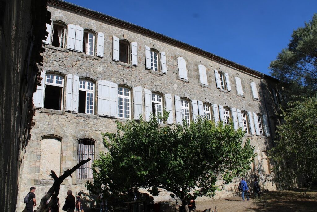 Château d’Aguts: A Former Medieval Fortress and Seigneurial Residence in France 2 Château d'Aguts