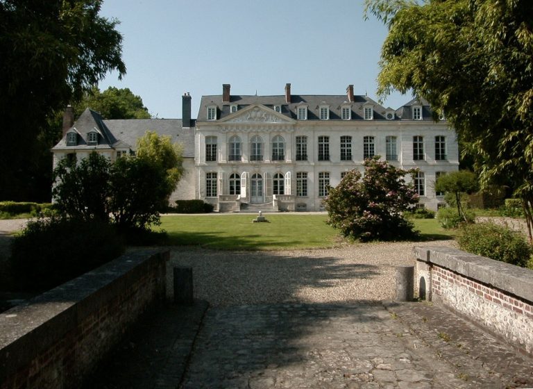Château de Filières: A Historic Family Residence in Normandy