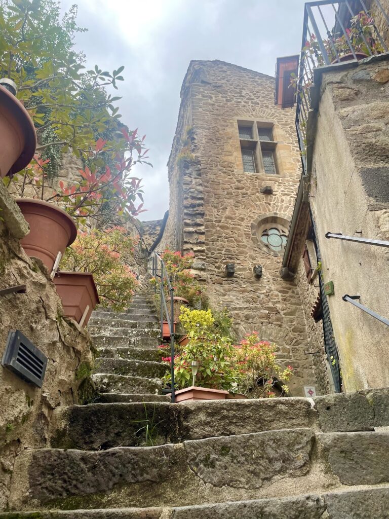 Château de Saint-Floret: A Medieval Castle in France