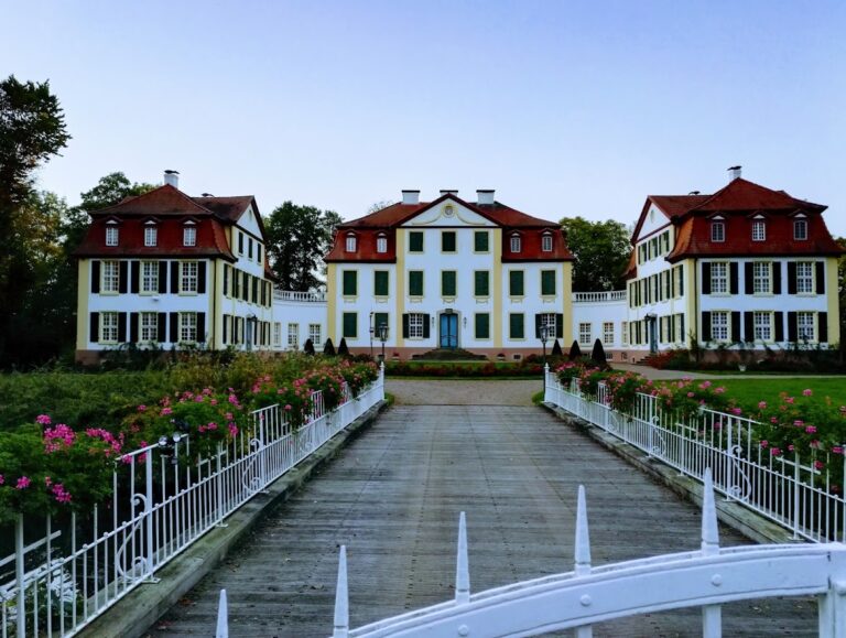 Schloss Hüffe: A Late Baroque Manor Estate in Germany