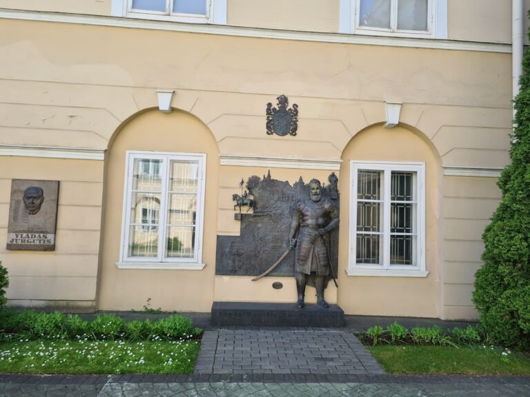 Chodkevičiai Palace: A Historic Noble Residence and Art Gallery in Vilnius