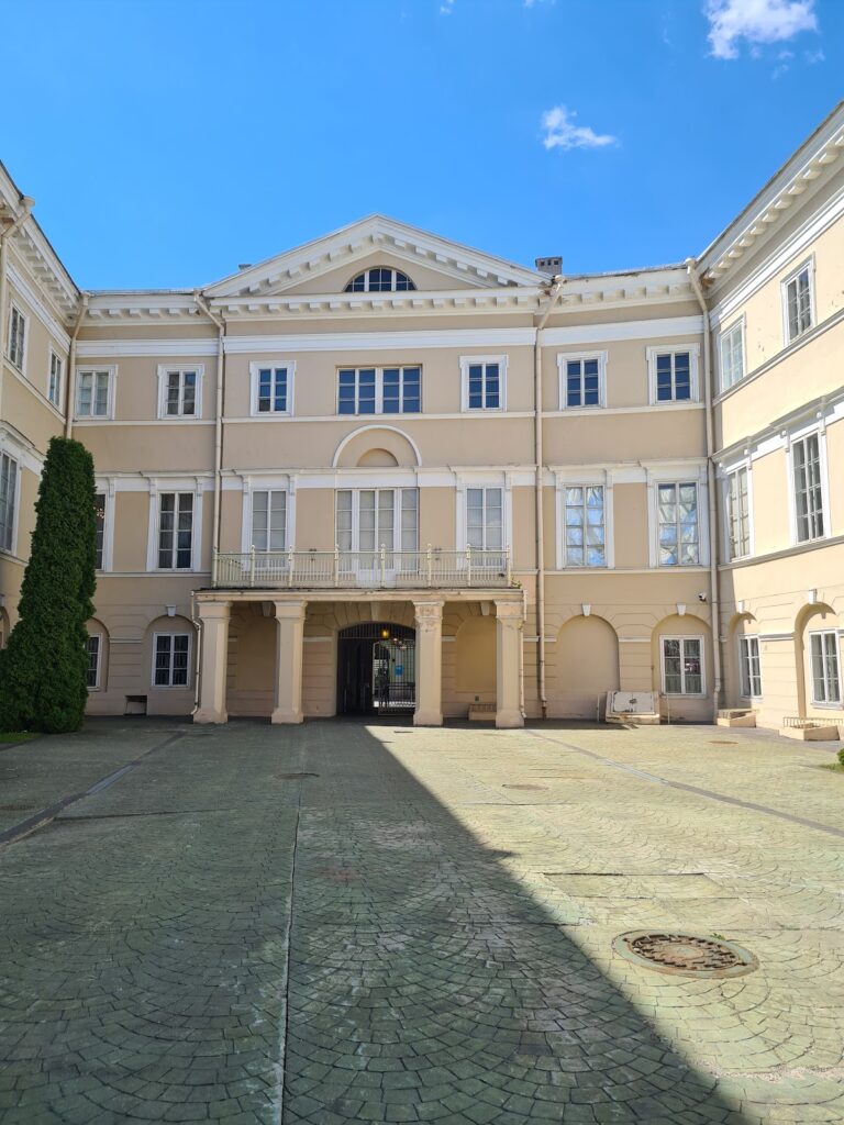 Chodkevičiai Palace: A Historic Noble Residence and Art Gallery in Vilnius 2 Chodkevičiai Palace