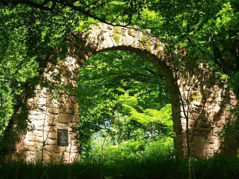 Schloss Blumenstein (Wildeck): A Hesse-Rotenburg Hunting Lodge and Summer Palace