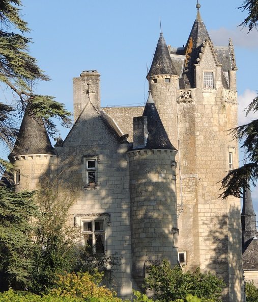 Château de Coulaine: A Historic Estate in Beaumont-en-Véron