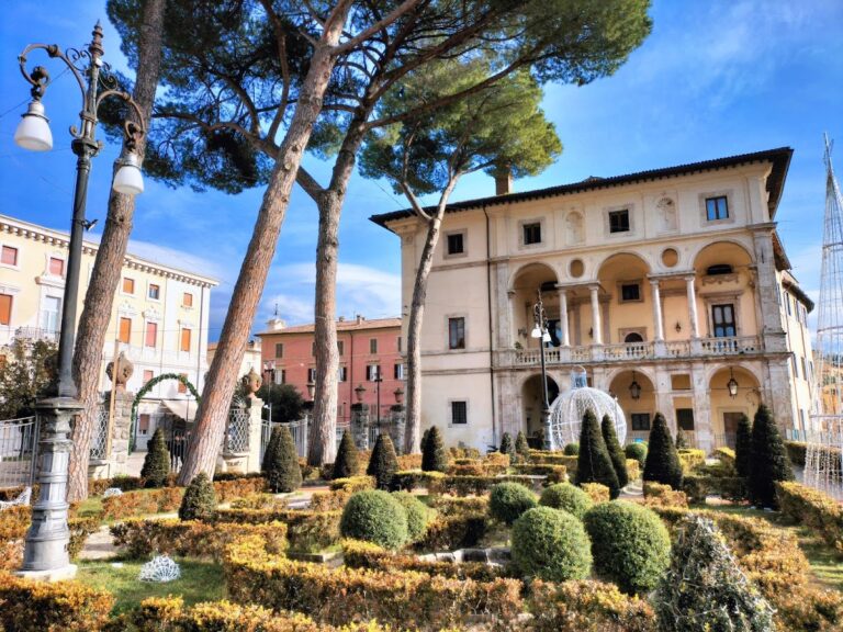 Palazzo Vincentini: Prefecture of Rieti