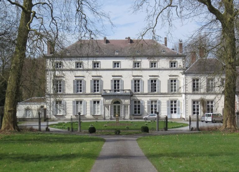 Castle Sélys-Longchamps: A Neoclassical Estate in Belgium