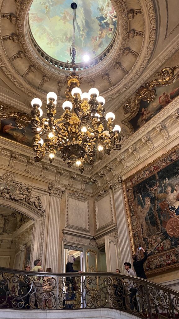 Palace of the Count of Flanders: A Royal Residence and Public Institution in Brussels 2 Palace of the Count of Flanders