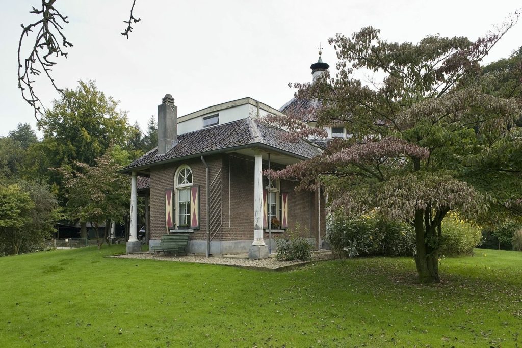 Kasteel Enghuizen: A Historic Estate near Hummelo 1 Kasteel Enghuizen