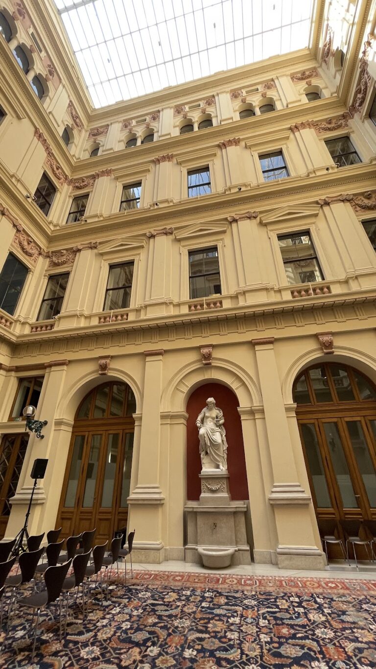 Palais Epstein: A Historicist Neo-Renaissance Palace in Vienna