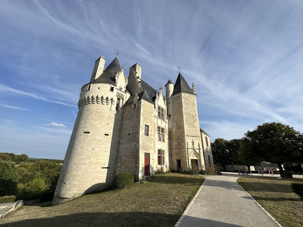 Château de Neuvicq: A Country Château and Town Hall in France 2 Château de Neuvicq