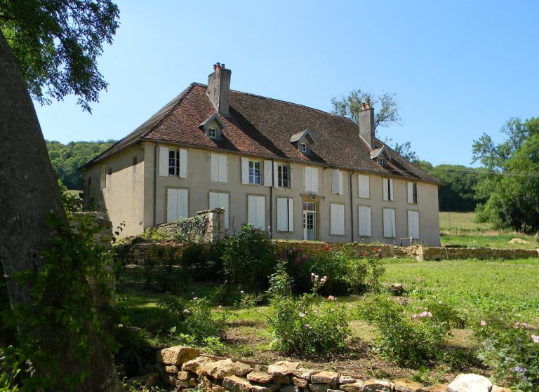 Château de Roncourt: An Eighteenth-Century Seigneurial Residence in France