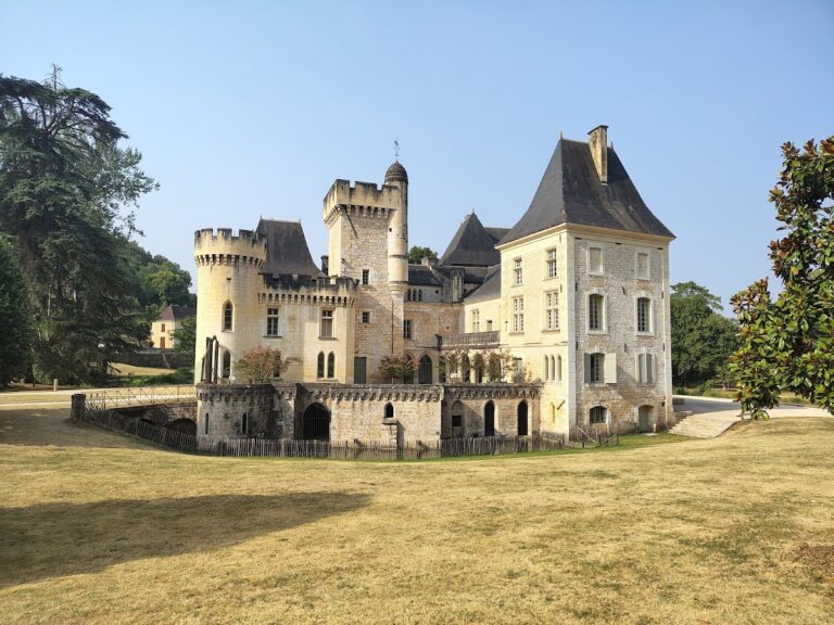 Château de Campagnac: A Multi-Period Castle in France