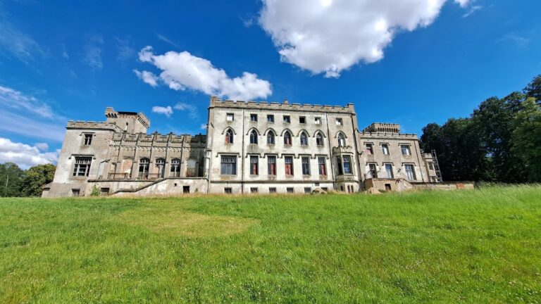 Schloss Varchentin: A Tudor-Style Manor Estate in Germany