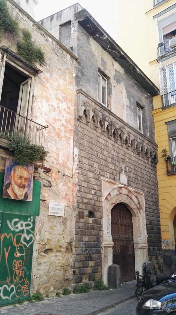 Palazzo Penne: A Renaissance Palace in Naples 2 Palazzo Penne