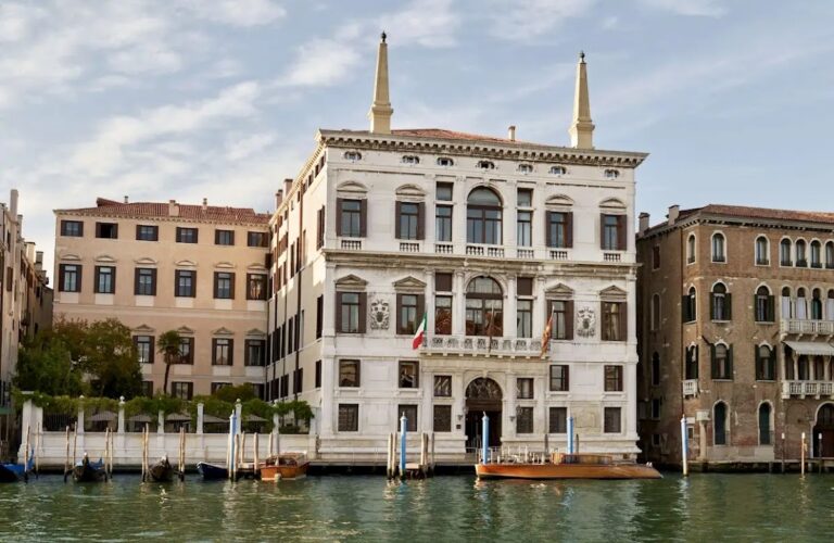 Palazzo Coccina Tiepolo Papadopoli: A Venetian Renaissance Palace