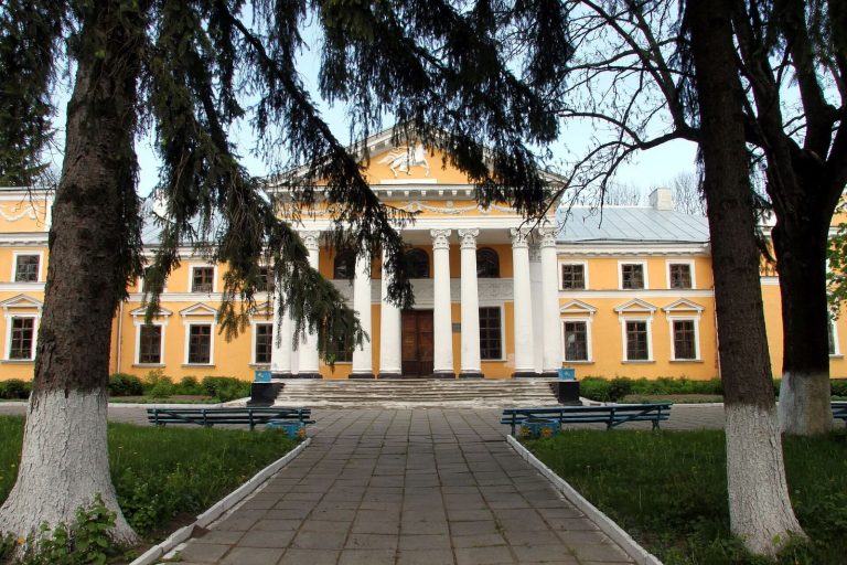 Estate of Ganski: A Palace-and-Park Complex in Ukraine