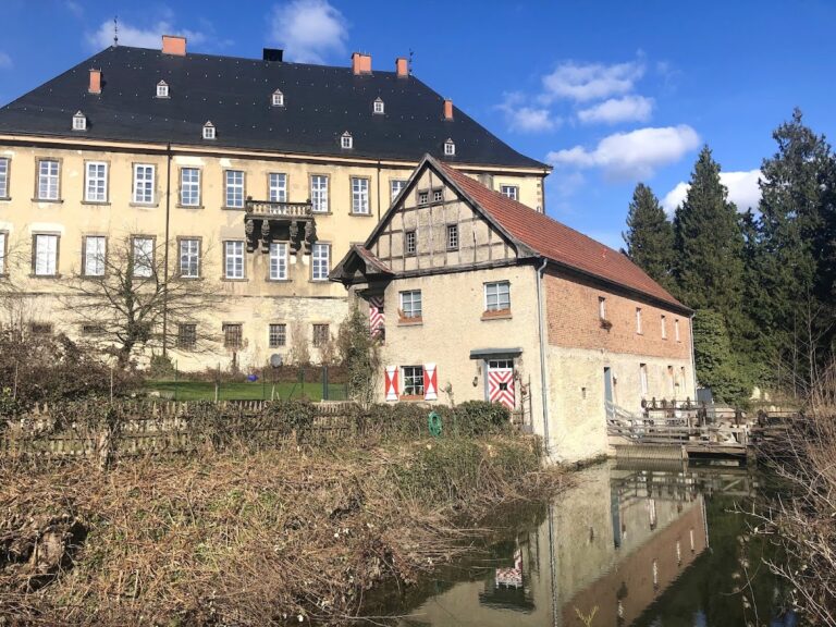 Schloss Wewer: A Baroque Castle Estate in Paderborn, Germany