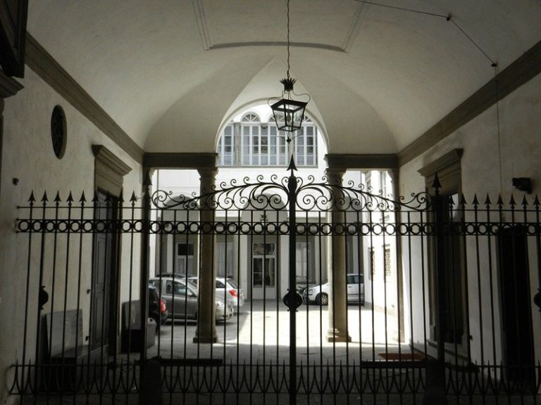 Palazzo Agliardi: A Historic Palace in Bergamo