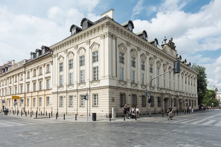 Krakow Bishops’ Palace in Warsaw: An Urban Episcopal Residence