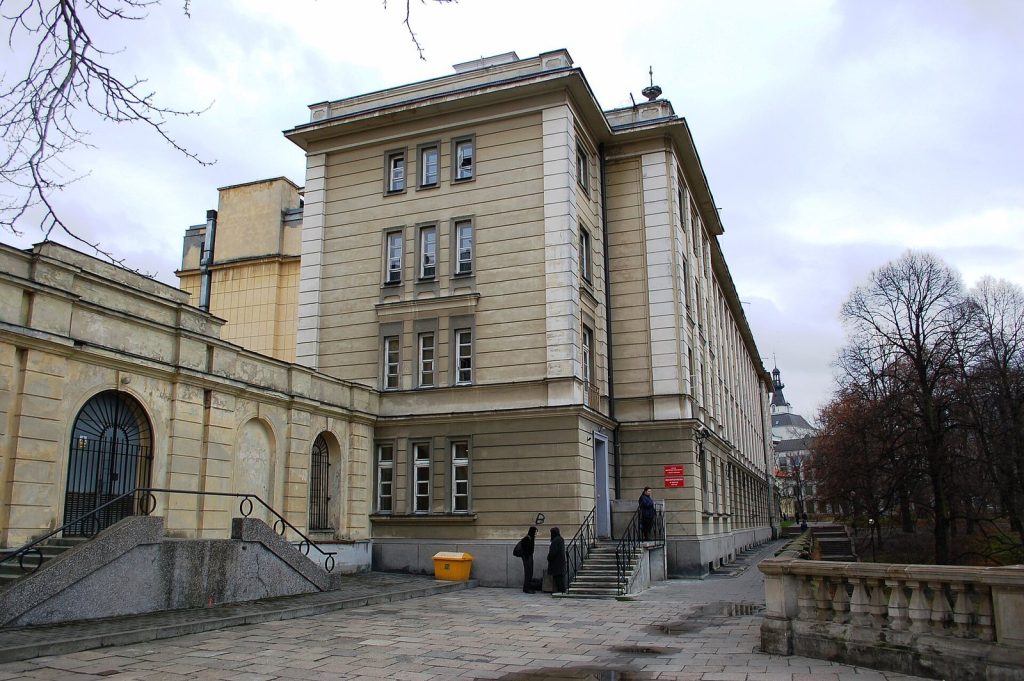 Krakow Bishops’ Palace in Warsaw: An Urban Episcopal Residence 2 Pałac Biskupów Krakowskich w Warszawie