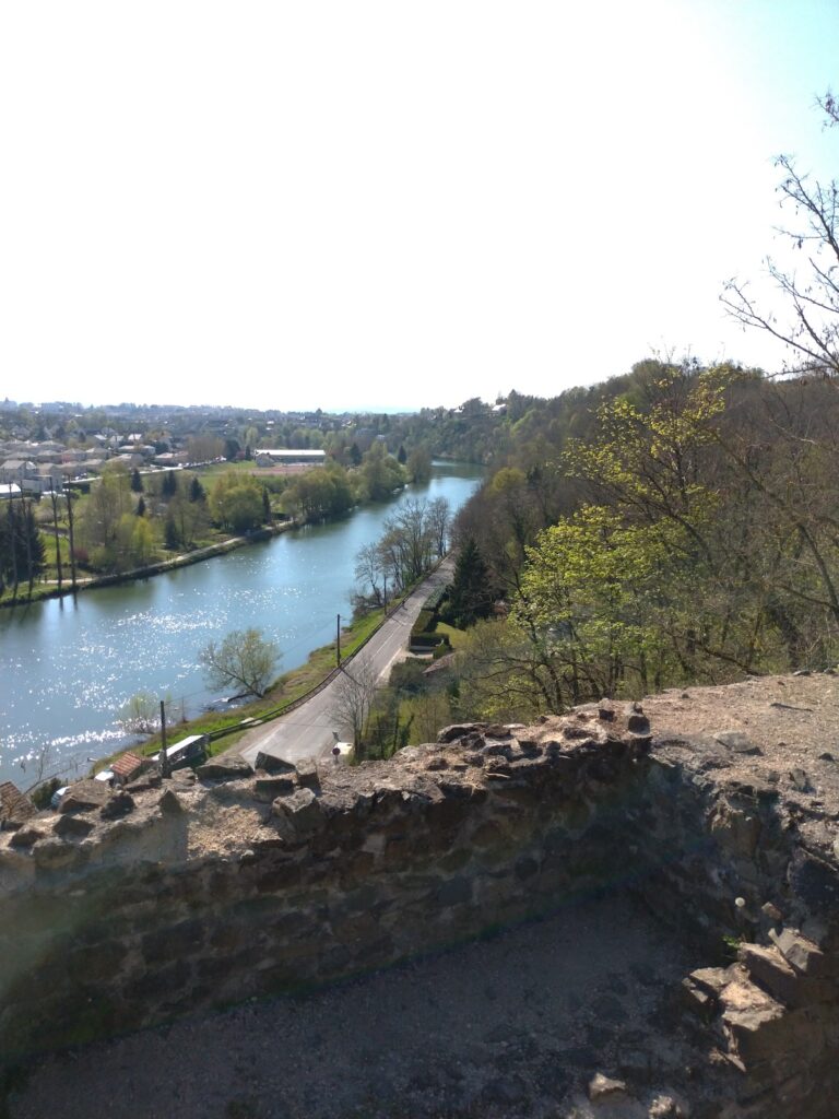 Château des fées: A Medieval Fortress on the Meuse 2 Château des fées