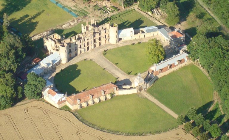 Château de Villemont: A Historic Estate in Vensat, France