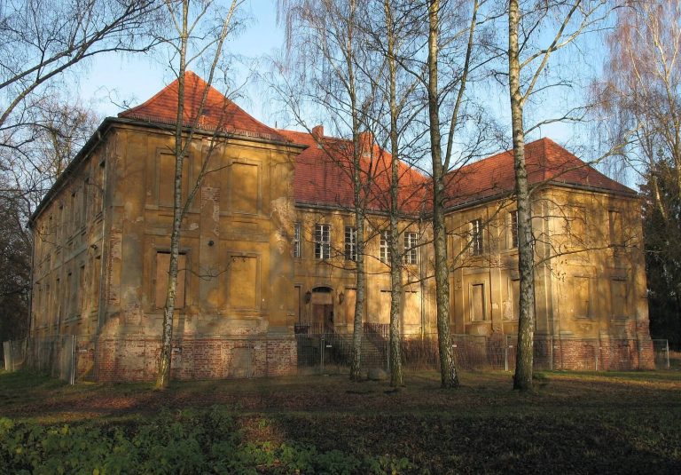 Schloss Schwante: A Former Manor House in Germany