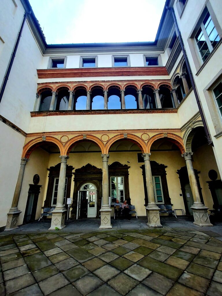 Palazzo Bassi Rathgeb: A Renaissance Civic Residence in Bergamo