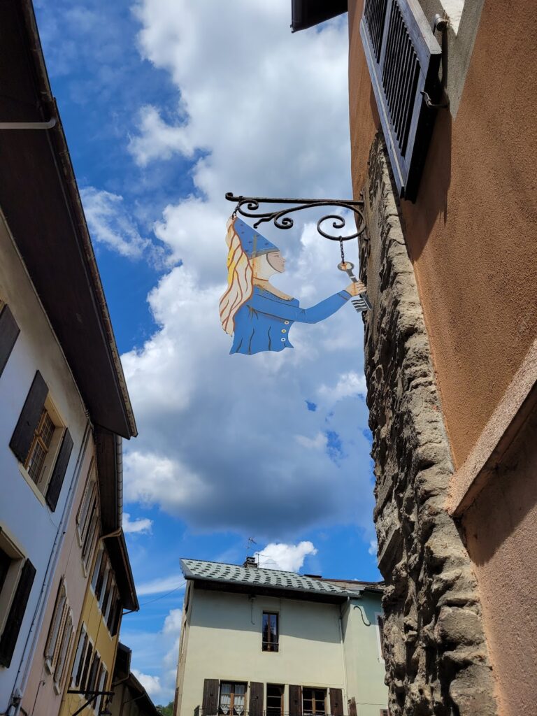 Maison Rouge (Conflans): A Medieval Savoyard Palace in Albertville 2 Maison Rouge (Conflans)