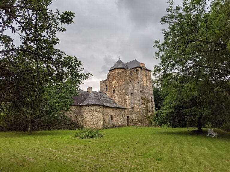 Château de La Boissière: A Medieval Fortified Château in France