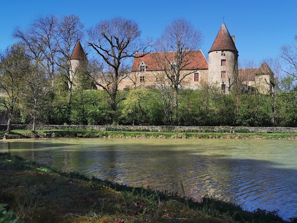 Château d'Arthel: A Sixteenth-Century Château in France 2 Château d'Apremont, Arthel