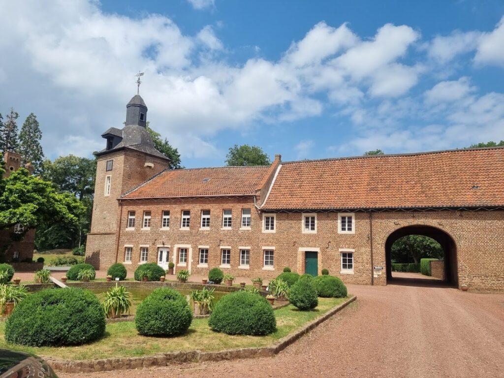 Schloss Loersfeld: A Water Castle and Estate in Germany 2 Schloss Loersfeld