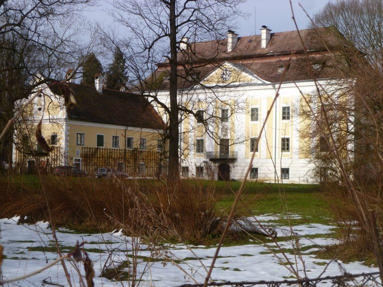 Schloss Walchen: A Historic Castle and Children’s World Museum in Austria