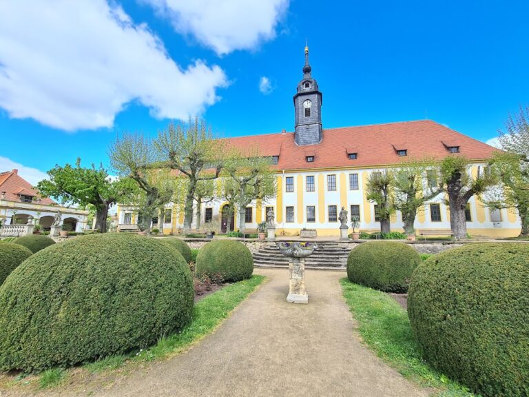 Barockschloss Seußlitz: A Baroque Palace Complex in Saxony