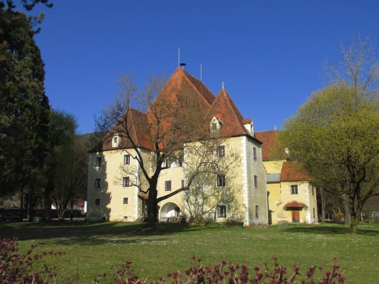 Alt-Kainach Castle: A Renaissance Castle in Austria