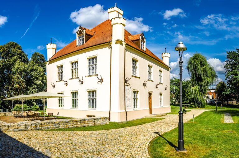 Jagdschloss Groß Schönebeck: A Historic Hunting Lodge in Germany