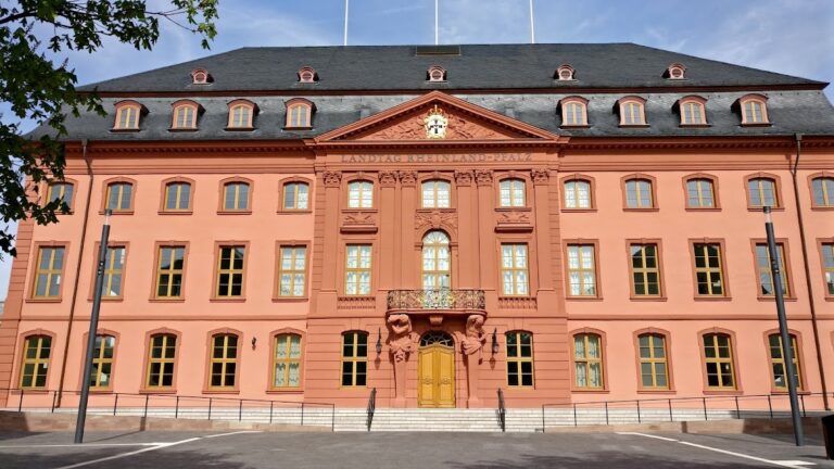 Deutschhaus Mainz: Baroque Palace and Seat of the Rhineland-Palatinate Landtag