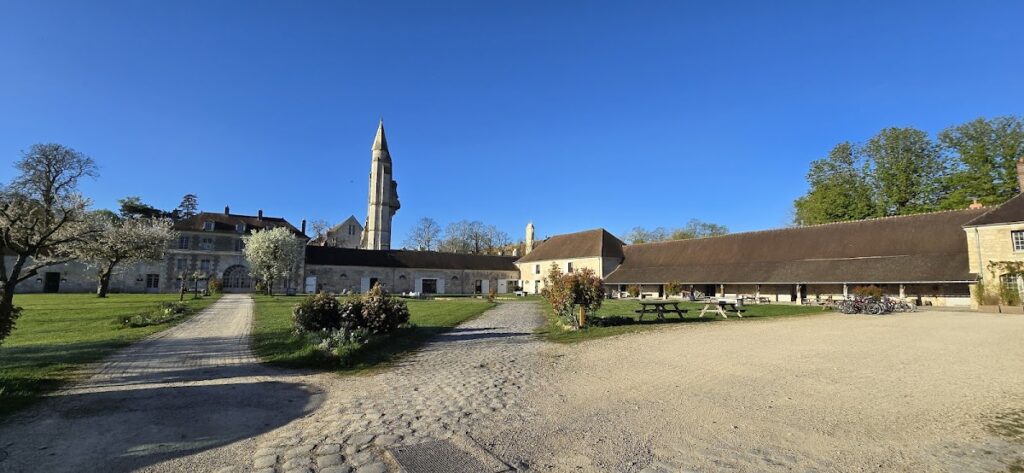 Palais abbatial de Royaumont: a Classical Abbatial Residence in France 2 Palais abbatial de Royaumont
