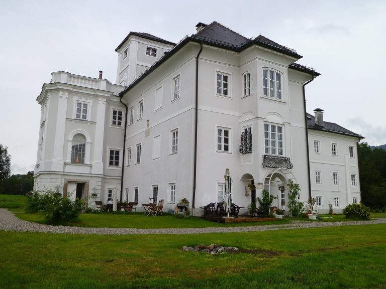 Schloss Weitwörth: A Salzburg Archiepiscopal Hunting Lodge in Austria