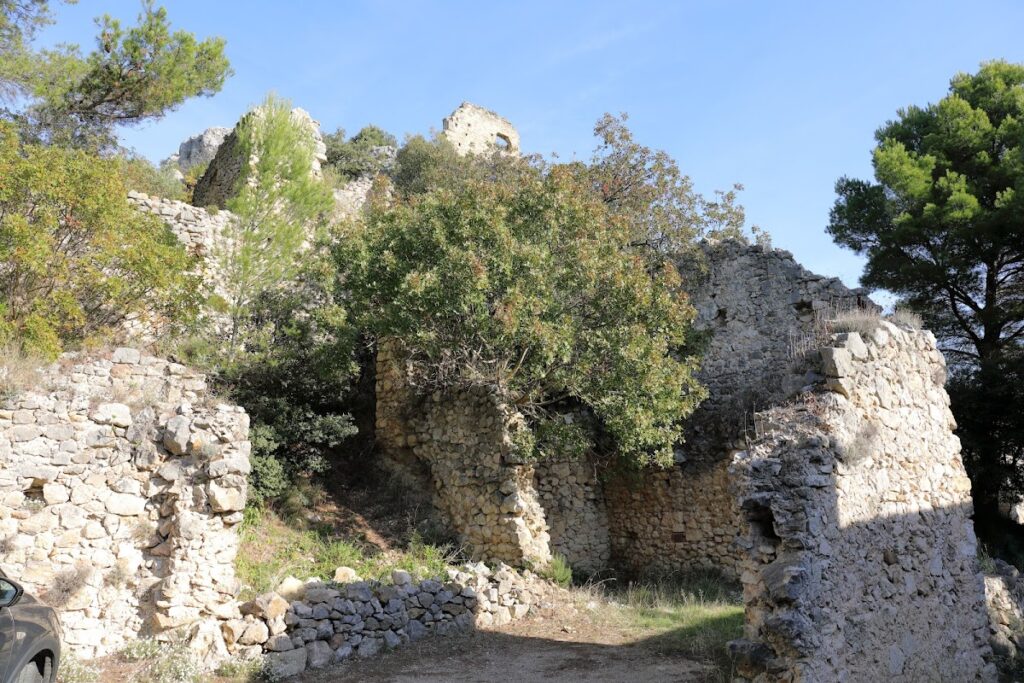 Vieux château de Mérindol