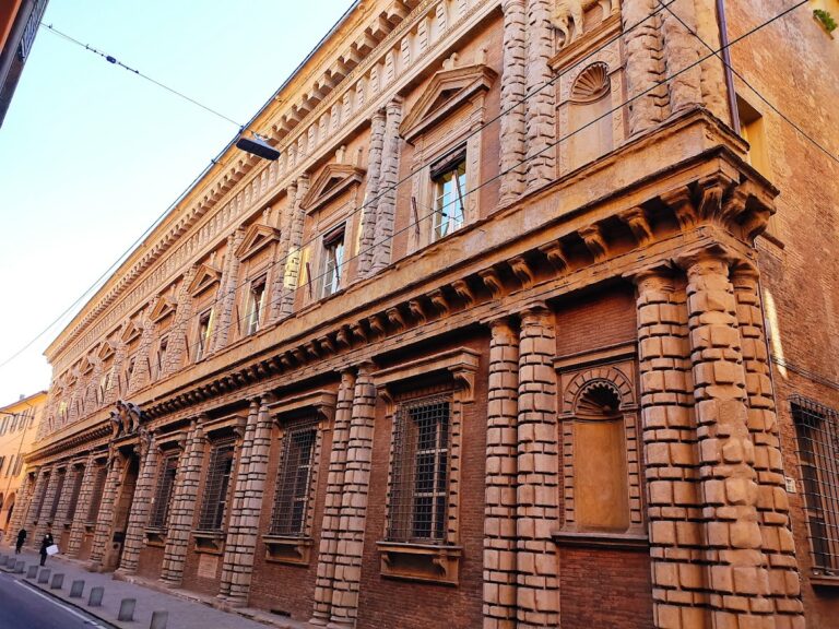 Palazzo Fantuzzi, Bologna: A Renaissance Aristocratic Residence