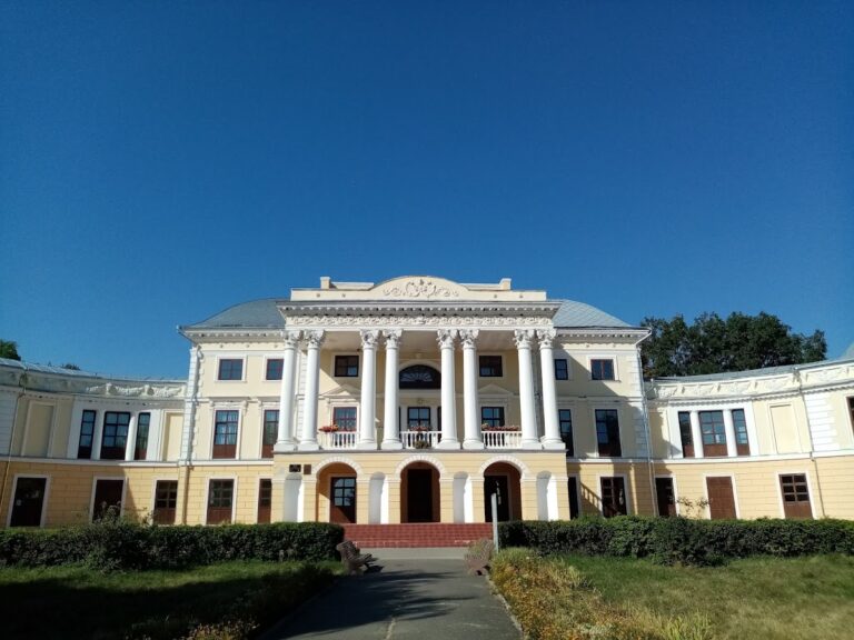 Palace of Grokholsky in Voronovytsia: An Estate of Ukrainian Classicism