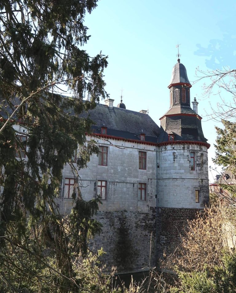 Château de Horion: A Fortified Private Residence in Belgium