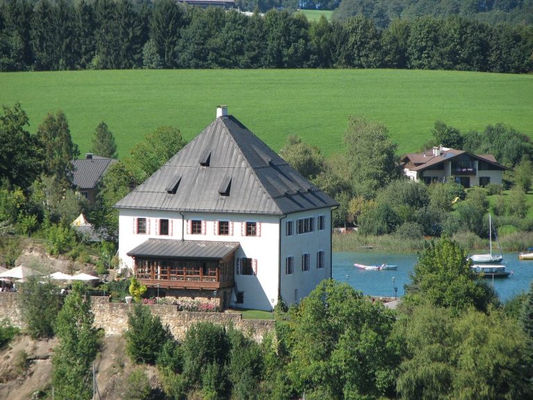 Schloss Mattsee: A Medieval Fortified Castle Complex in Austria