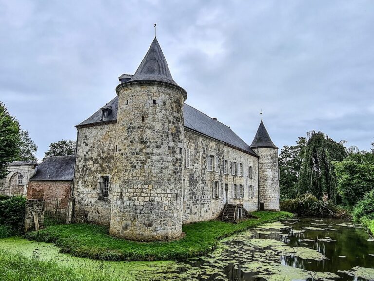 Château de la Cour des Prés: A Fortified House in Rumigny, France