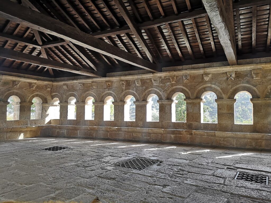Domus Municipalis: A Romanesque Civic Building in Bragança, Portugal 2 Domus Municipalis